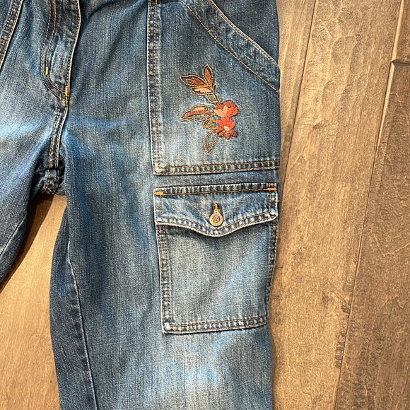 Oilily floral embroidered jeans, size 36 - Picture 4 of 11